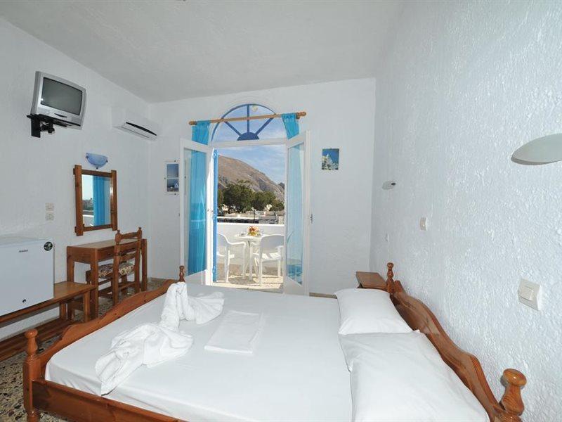 Santa Irini Hotel เปริสซา ภายนอก รูปภาพ