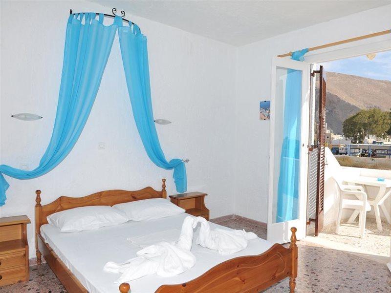 Santa Irini Hotel เปริสซา ภายนอก รูปภาพ