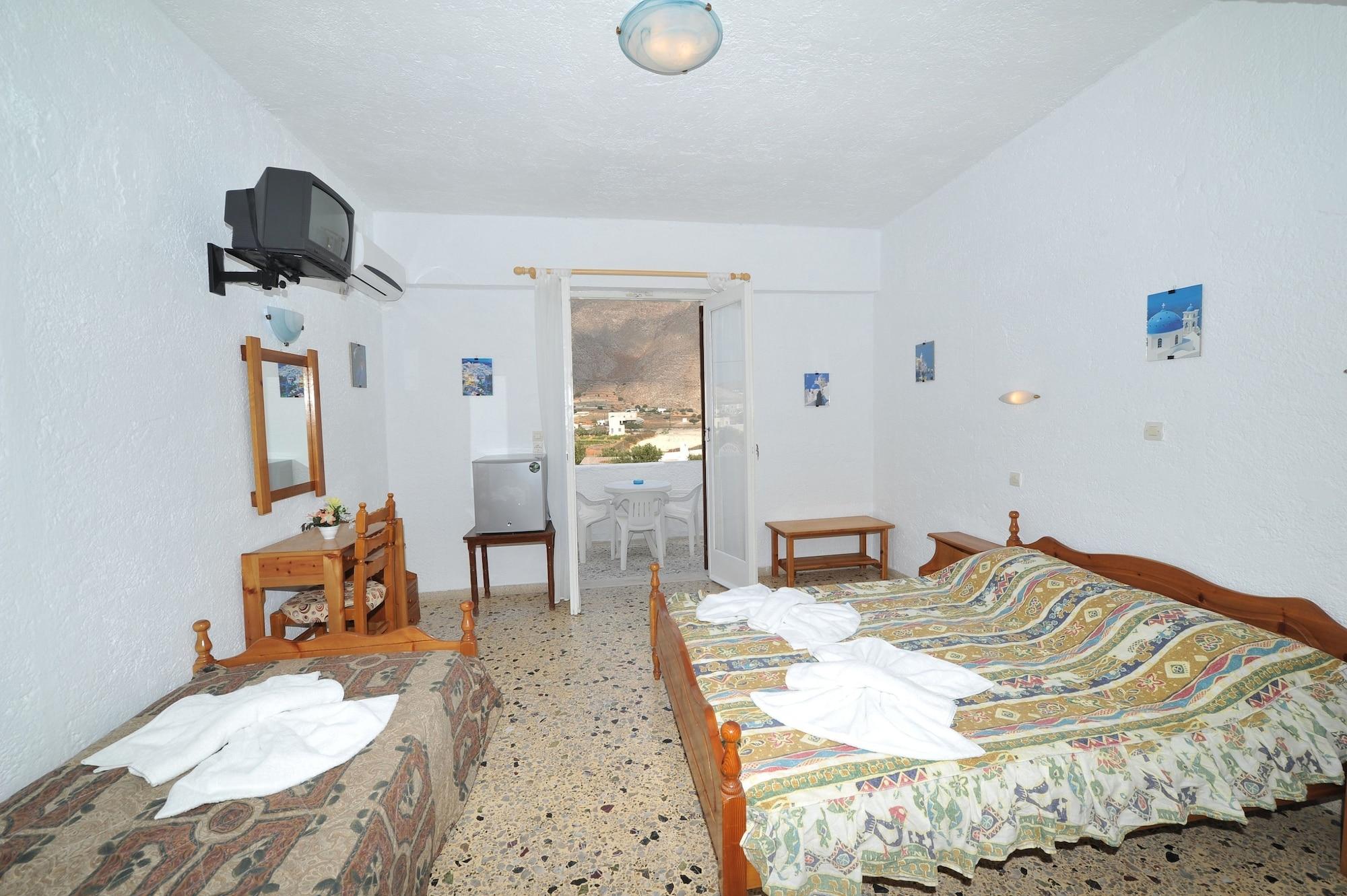 Santa Irini Hotel เปริสซา ภายนอก รูปภาพ