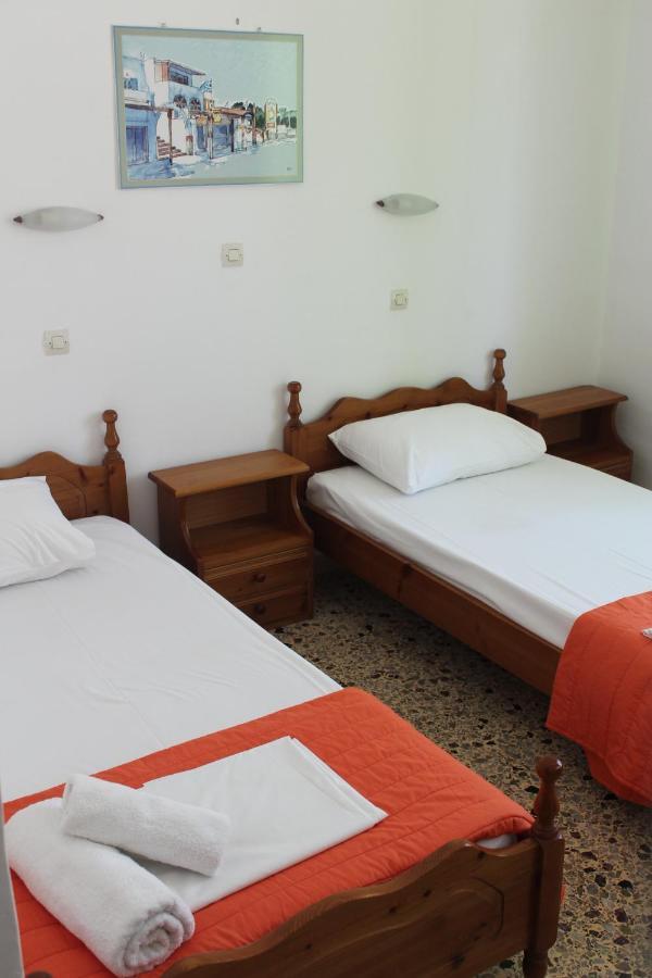 Santa Irini Hotel เปริสซา ภายนอก รูปภาพ