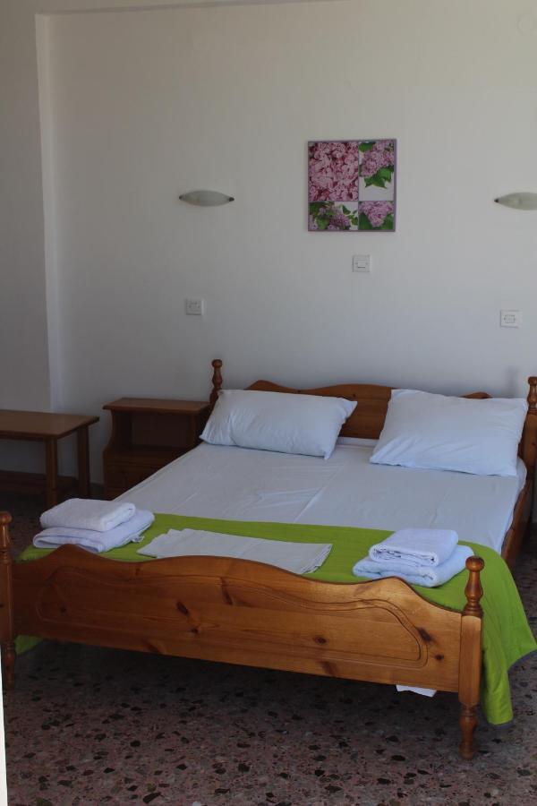 Santa Irini Hotel เปริสซา ภายนอก รูปภาพ