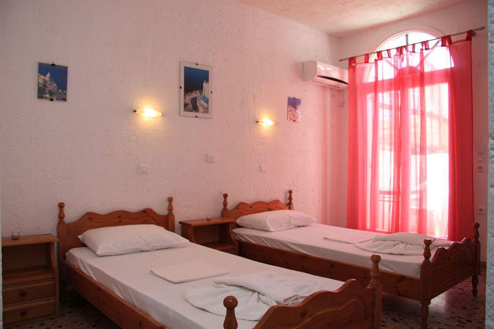 Santa Irini Hotel เปริสซา ภายนอก รูปภาพ