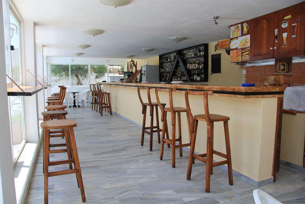 Santa Irini Hotel เปริสซา ภายนอก รูปภาพ