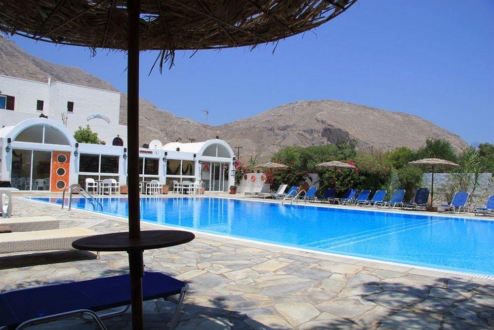 Santa Irini Hotel เปริสซา ภายนอก รูปภาพ