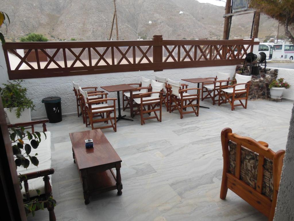 Santa Irini Hotel เปริสซา ภายนอก รูปภาพ