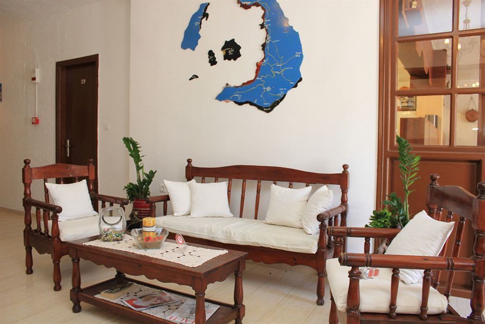 Santa Irini Hotel เปริสซา ภายนอก รูปภาพ