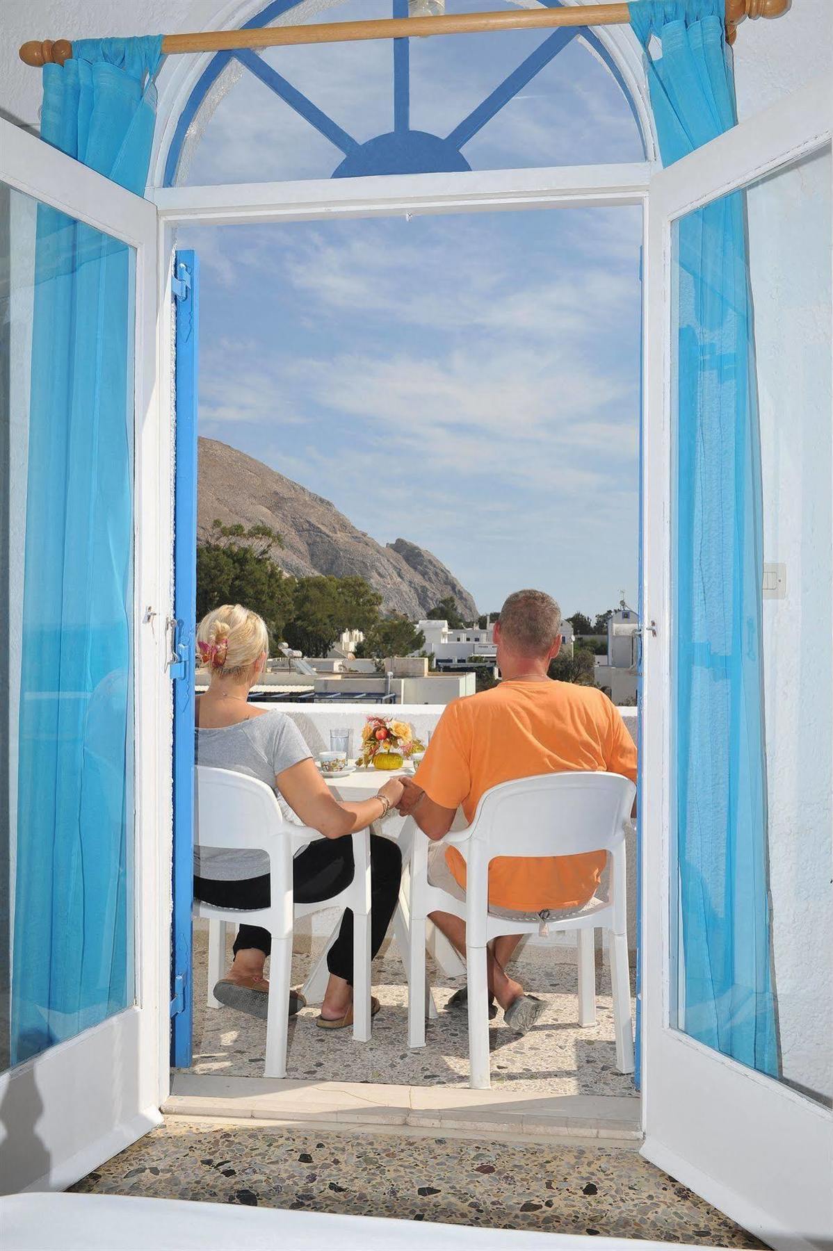 Santa Irini Hotel เปริสซา ภายนอก รูปภาพ