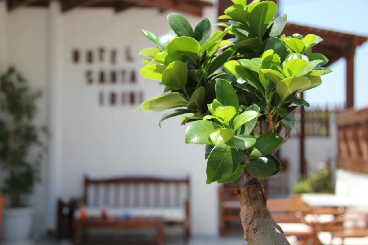 Santa Irini Hotel เปริสซา ภายนอก รูปภาพ